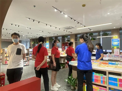 攜手并進，共創未來——邕華公司市本級與馬山、橫州分公司業務交流暨文體活動策劃活動紀實